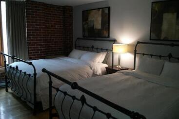 فندق Auberge Du Vieux Port By Gray Collection