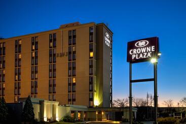 هتل Crowne Plaza Newark Airport, An Ihg