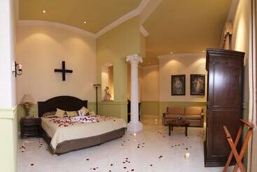 فندق Boutique La Mision De Fray Diego