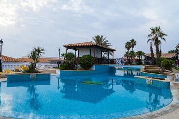 هتل آپارتمان Seth Isla Paraiso