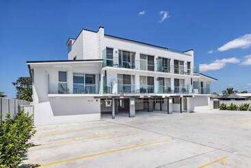 公寓式酒店  Lakes Resort Toukley