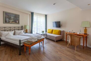 ホテル Best Western Wein Und Park