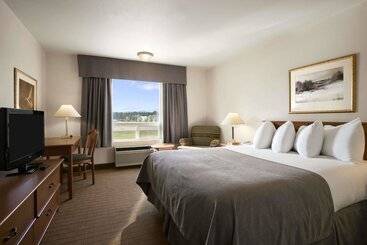 모텔 Super 8 By Wyndham Slave Lake Ab