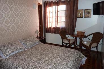 پانسیون Pousada Casa Amarela