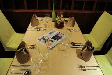 هتل Ramada Plaza Guiyang
