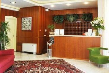 Leonardo Hotel