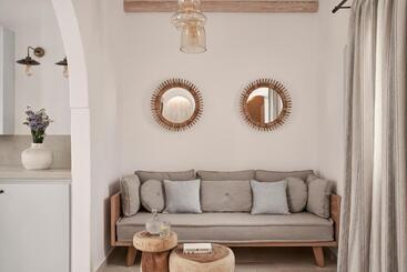 فندق Makris Beach