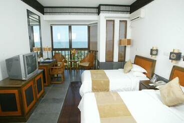 هتل The International Asia Pacific Convention Center & Hna Resort Sanya