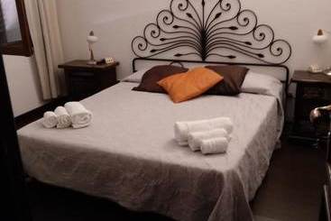 تختخواب و صبحانه Villa Gandamar