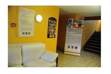 هتل Campanile Lyon Est  Bron Eurexpo