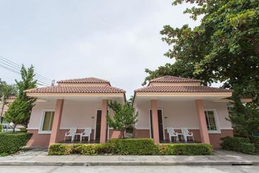 Kiang Talay Resort