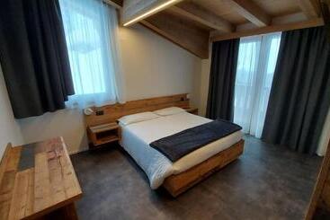 בית מלון כפרי Albergo Alpino