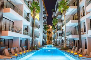 هتل Surin Beach Residence
