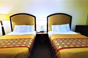 汽车旅馆  Travel Inn And Suites  Sikeston Miner I 55 Exit 67