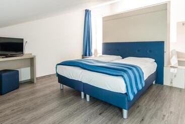 هتل Benacus Panoramic