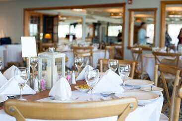 فندق Capt Hirams Resort