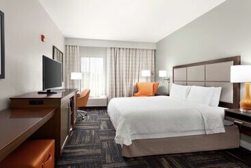 בית מלון כפרי Hampton Inn Paris