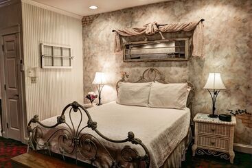 فندق Olde Square Inn B&b