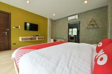 هتل Oyo 539 Loft By Busaba