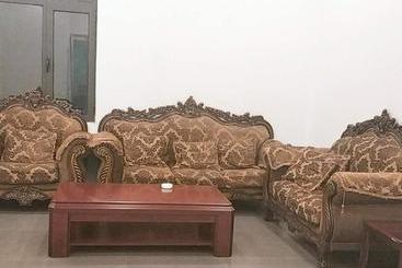 هتل 7days Inn Taiyuan South Railway Station Branch