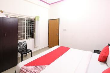 호텔 Kaaranji Residency By Oyo Rooms