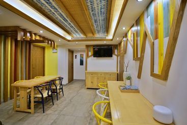 پانسیون Yuexijiang Boutique Holiday