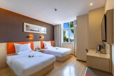 호텔 7days Premium Xichang Torch Plaza Qionghai Wetland Park Branch
