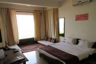 בית מלון כפרי Bellevue Resort Panchgani
