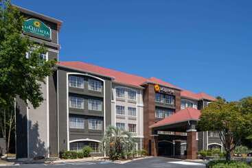 فندق La Quinta Inn & Suites By Wyndham Atlanta Stockbridge