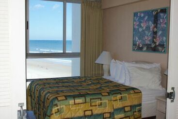 هتل The Suites At Americano Beach
