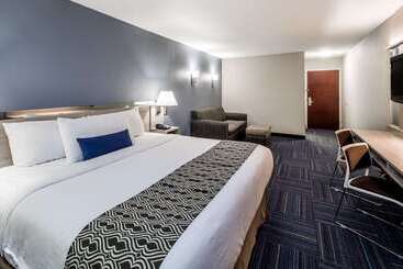 Microtel Inn & Suites By Wyndham Greenville / Woodruff Rd