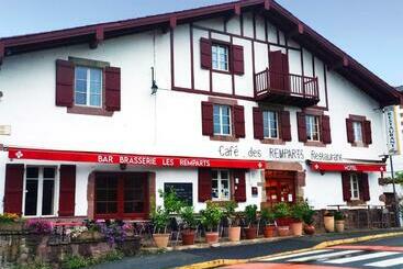 هتل Des Remparts
