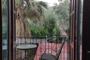 پانسیون Poseidon Rooms