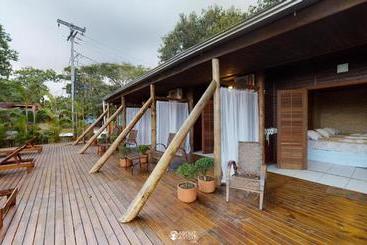 پانسیون Pousada Villa Verde Frente Para A Praia Do Farol