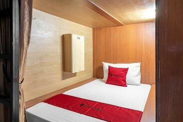 پانسیون Reddoorz Hostel Near Ltc Glodok