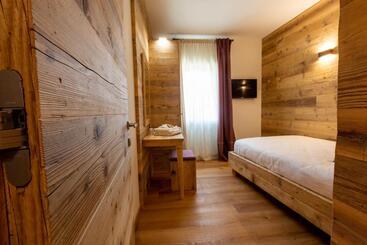 استراحتگاه Relais Althea Azienda Agrituristica