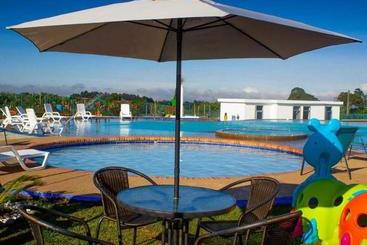 Apartamentos 2km Parque Del Café