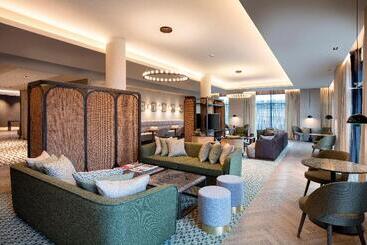 هتل آپارتمان Staybridge Suites London Heathrow   Bath Road, An Ihg Apart