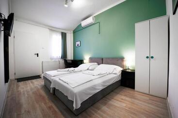 بنسيون Chesscom Guesthouse