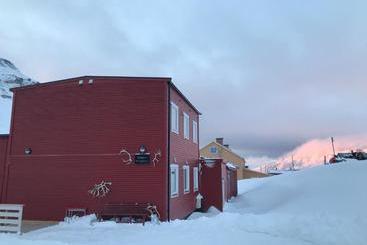 Haugen Pensjonat Svalbard