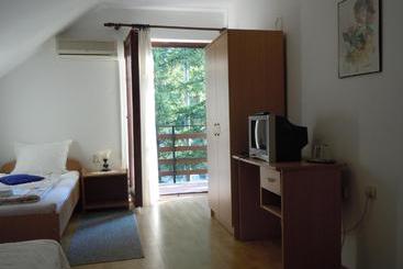پانسیون Apartmani Sobe Biljana