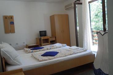 پانسیون Apartmani Sobe Biljana