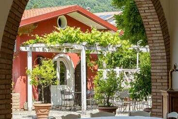 Отель Agriturismo La Dolza