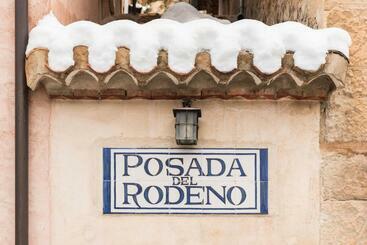 פנסיון Posada Del Rodeno