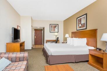 هتل Days Inn By Wyndham Phenix City Near Fort Moore