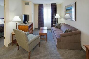 هتل Staybridge Suites Lincoln I 80, An Ihg