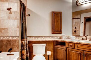 هتل Vail Spa Condominiums By East West Destination Hospitality