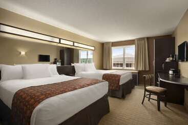 Microtel Inn & Suites By Wyndham Mineral Wells/parkersburg