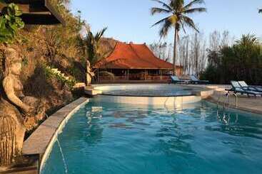 ベッドアンドブレックファースト Desa Limasan Resort