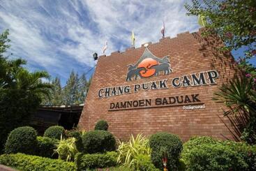 בית מלון כפרי Chang Puak Resort Damnoen Saduak